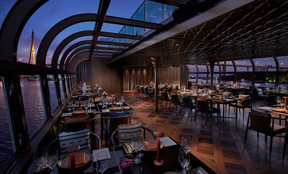 5つ星ホテルバンヤンツリー運行 タイ料理のコースを味わうサフロンクルーズ＜乗船チケット/ウェルカムドリンク1杯＆4コースディナー＞